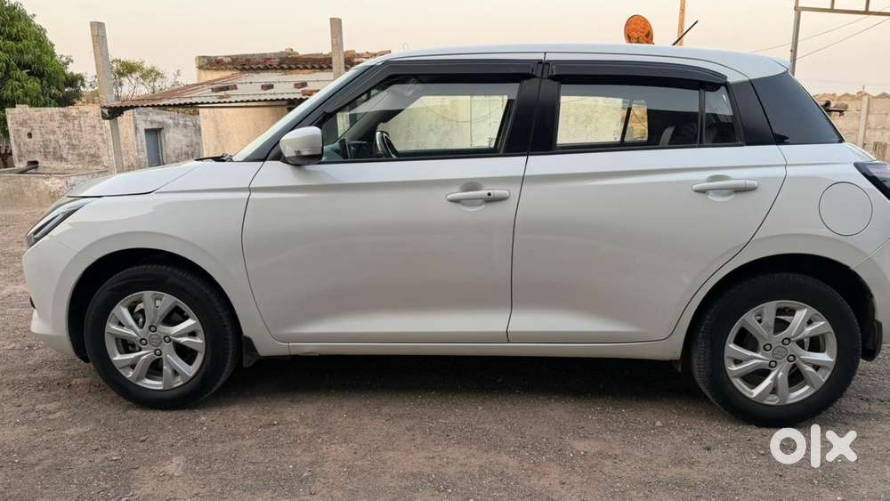 Maruti Suzuki Swift 2021-2024 Zxi Cng, 2025, Cng & Hybrids
