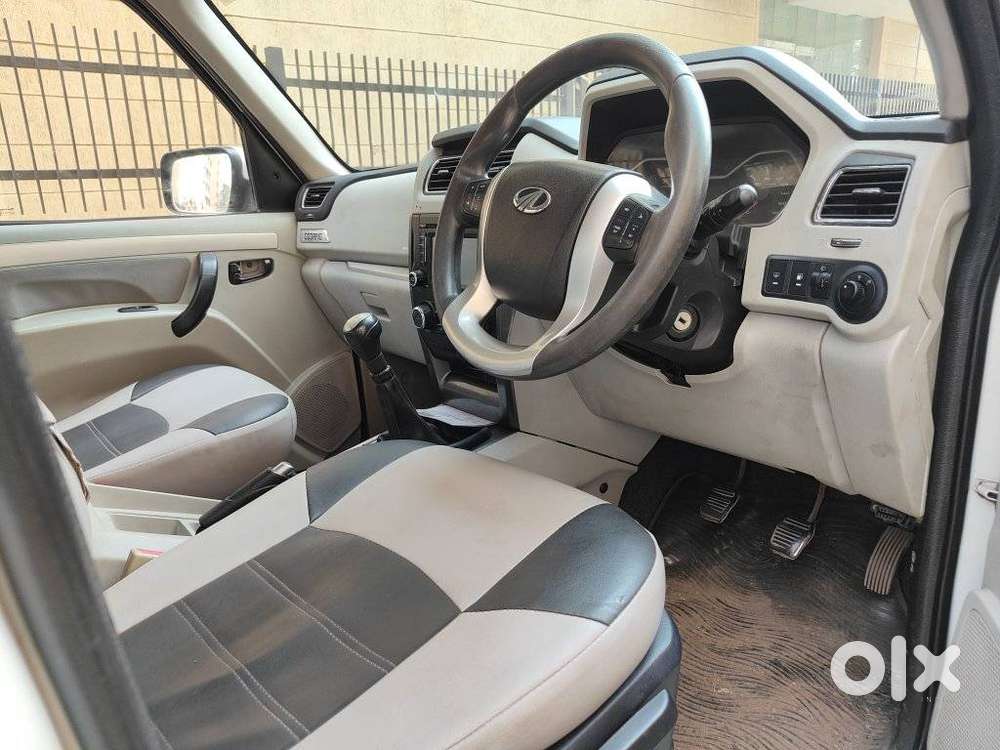 Mahindra Scorpio S10 7 Seater, 2015, Diesel