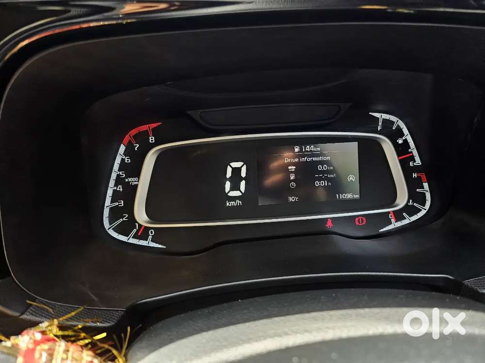 Kia Sonet 2024 Petrol Well Maintained Black Color