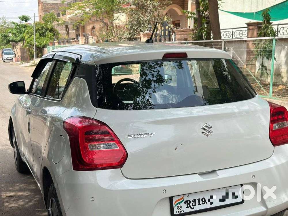 Maruti Suzuki Swift Vxi Abs Bsiv, 2022, Petrol