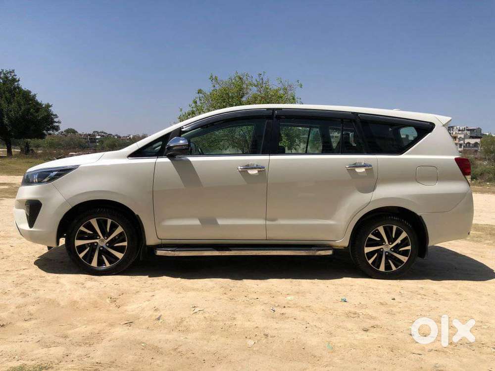 Toyota Innova Crysta [2020-ongoing] 2.4 Zx At 7 Str, 2022, Diesel