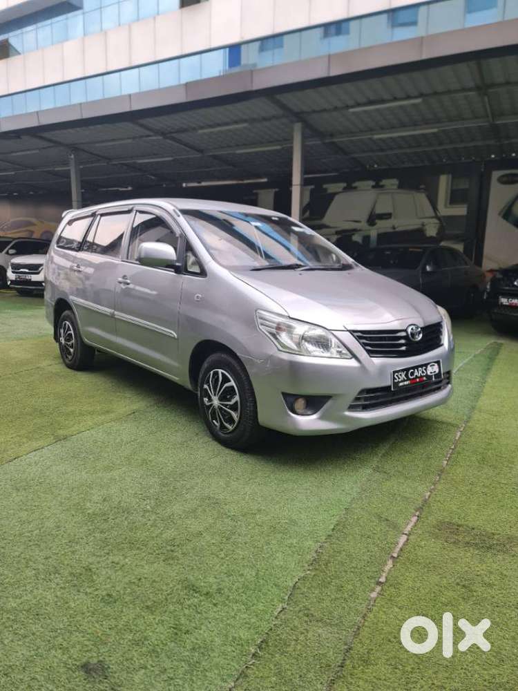Toyota Innova 2.5 G (diesel) 7 Seater Bs Iv, 2016, Diesel