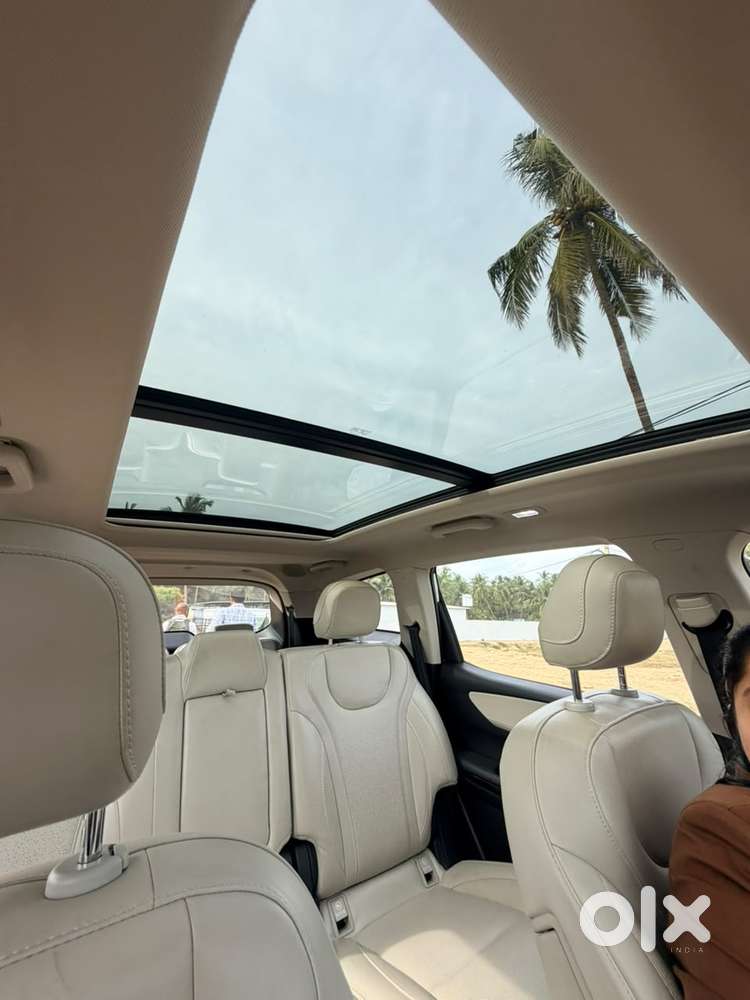 Mahindra Xuv700 2.2 Ax 7 Diesel At Luxury Pack Str, 2022, Diesel