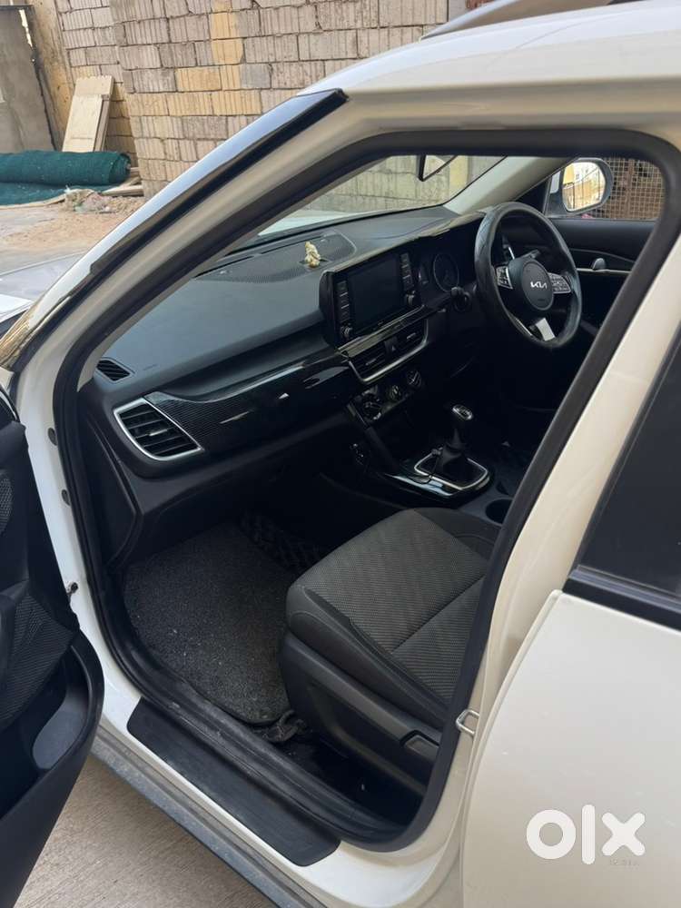 Kia Seltos 2021 Petrol 31785 Km Driven