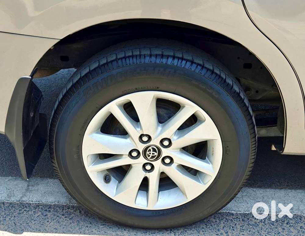 Toyota Innova Crysta 2.4 V, 2017, Diesel