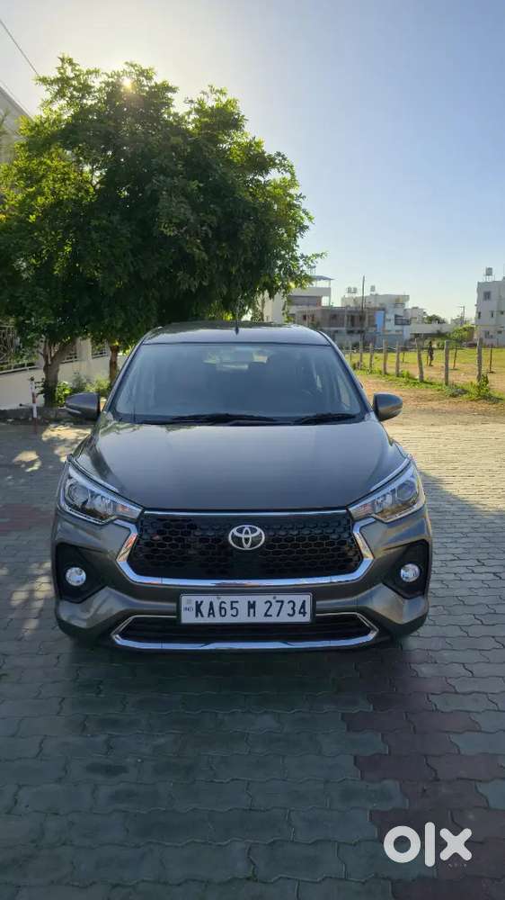 Toyota Rumion 2024 Petrol Well Maintained