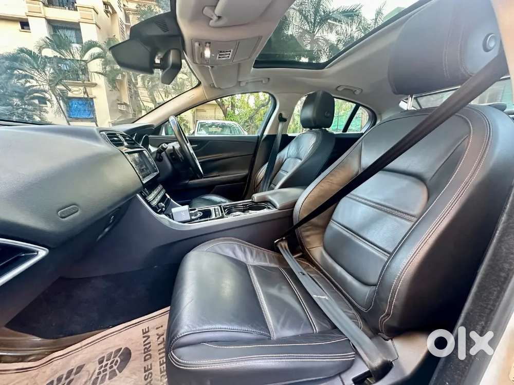 Jaguar Prestige Xe 2017 Year