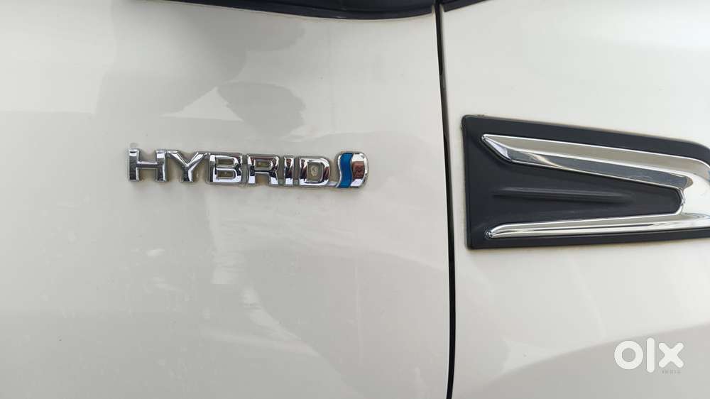 Toyota Innova Hycross 2.0 Zx Hybrid 7 Str, 2024, Petrol