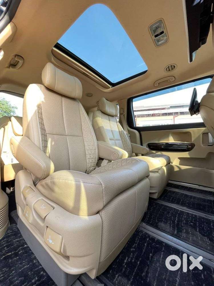Kia Carnival Limousine Plus 7 Str, 2022, Diesel