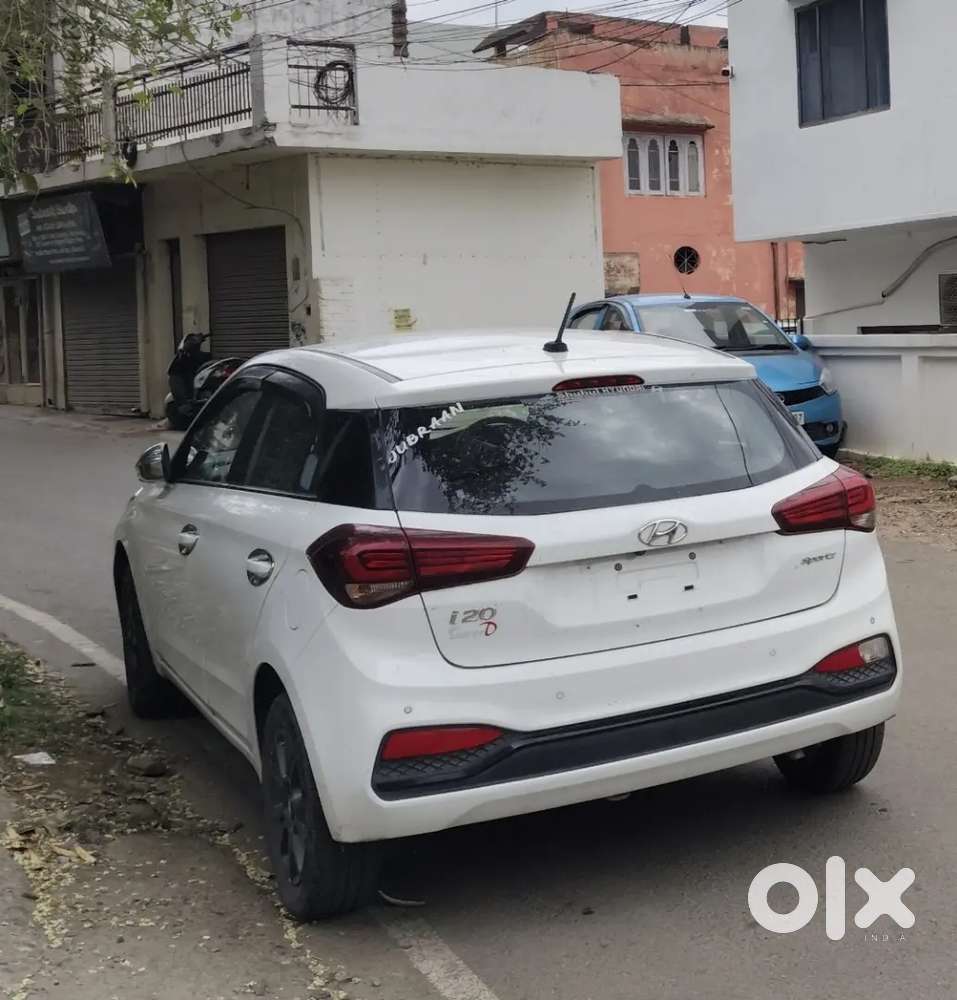 Hyundai  I20 2020 Sports Model  Petrol 85000 Km Driven