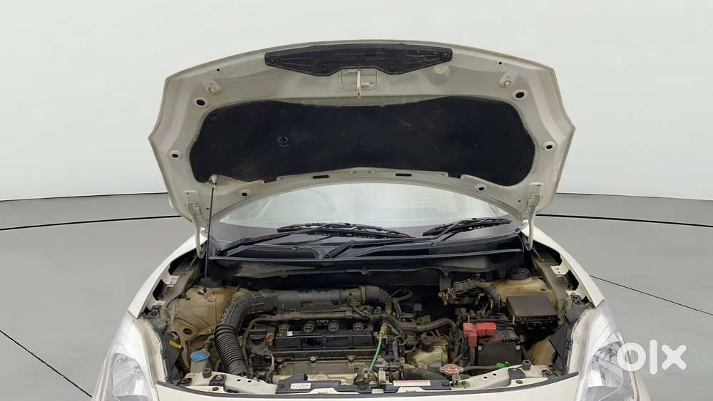 Maruti Suzuki Swift Dzire Amt Vxi, 2022, Petrol