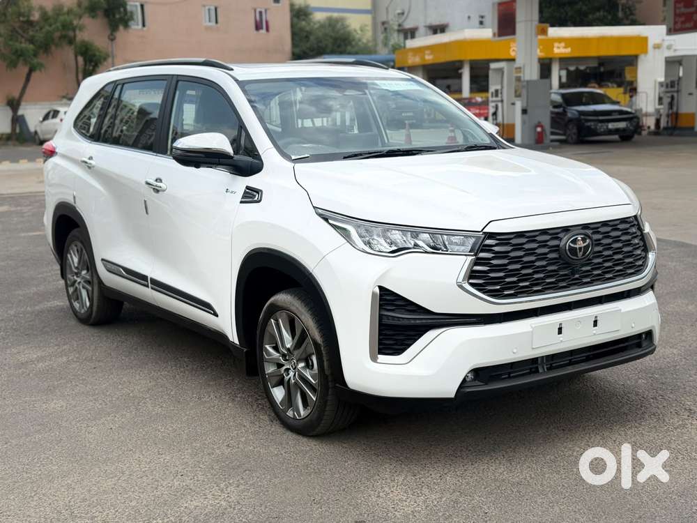 Toyota Innova Hycross 2.0 Zx (o) Hybrid 7 Str, 2026, Electric
