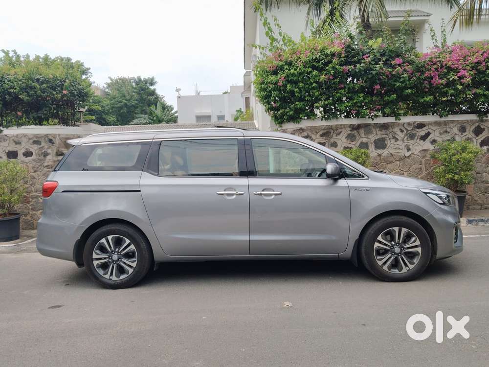 Kia Carnival Premium, 2022