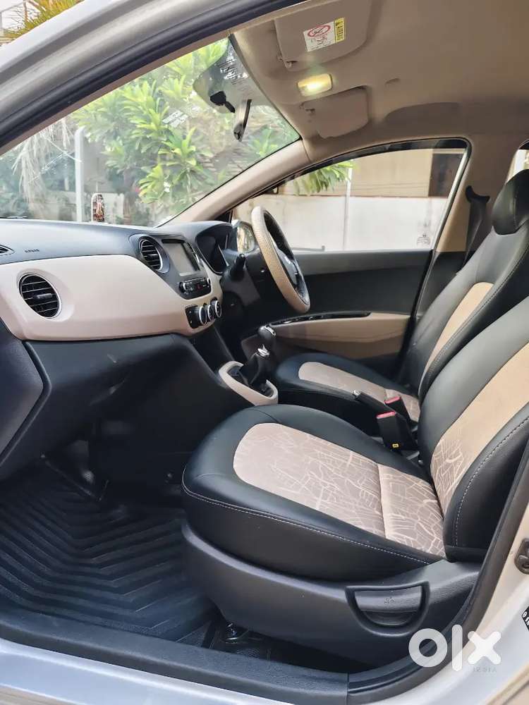 Hyundai Grand I10 Sportz Petrol/cng Showroom Condition