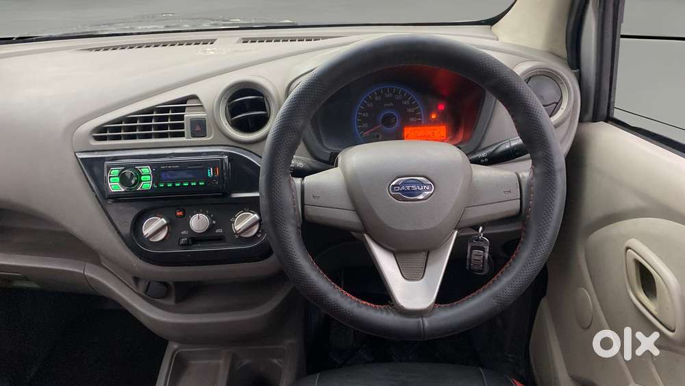 Datsun Redigo T Option, 2016, Petrol