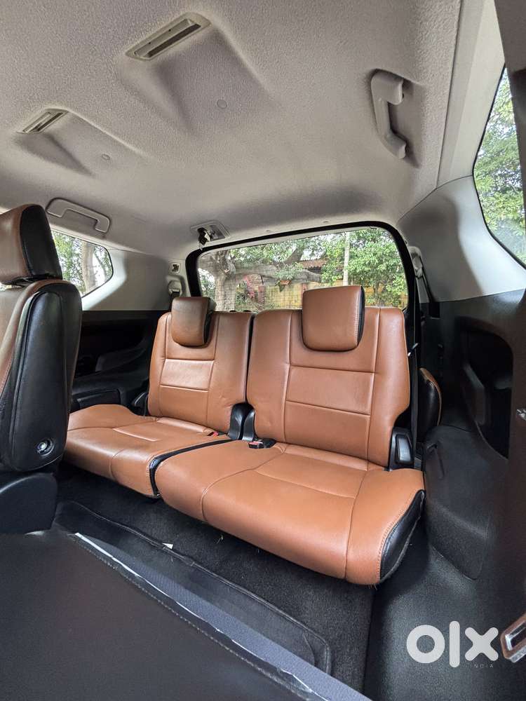Toyota Innova Crysta 2.4 V 7 Str, 2017, Diesel