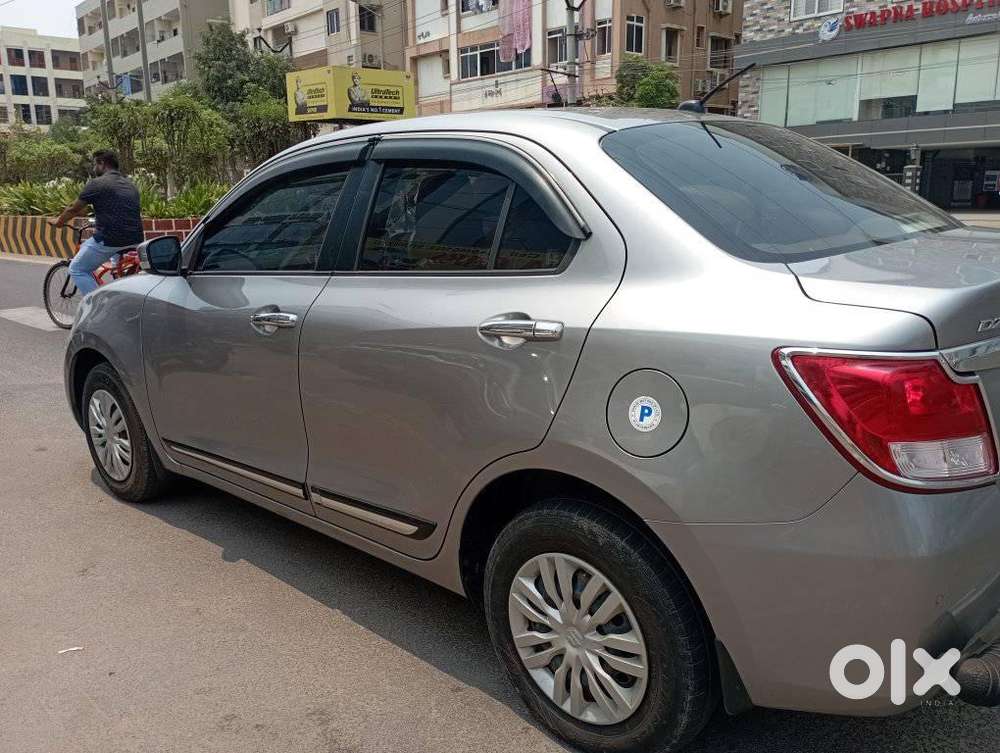 Maruti Suzuki Dzire 1.2 Vxi, 2022, Petrol