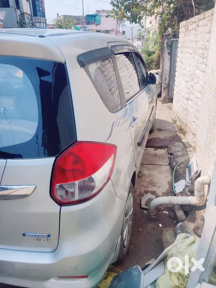 Maruti Suzuki Ertiga 2016 Diesel 111500 Km Driven