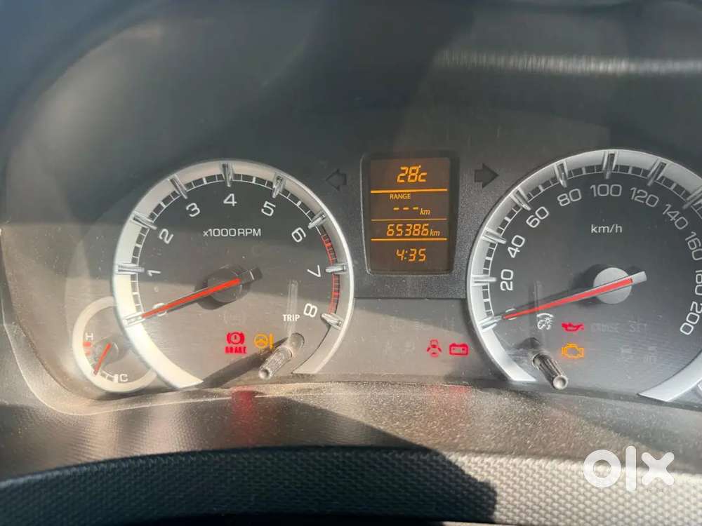 Maruti Suzuki Swift 2014 Petrol Manual
