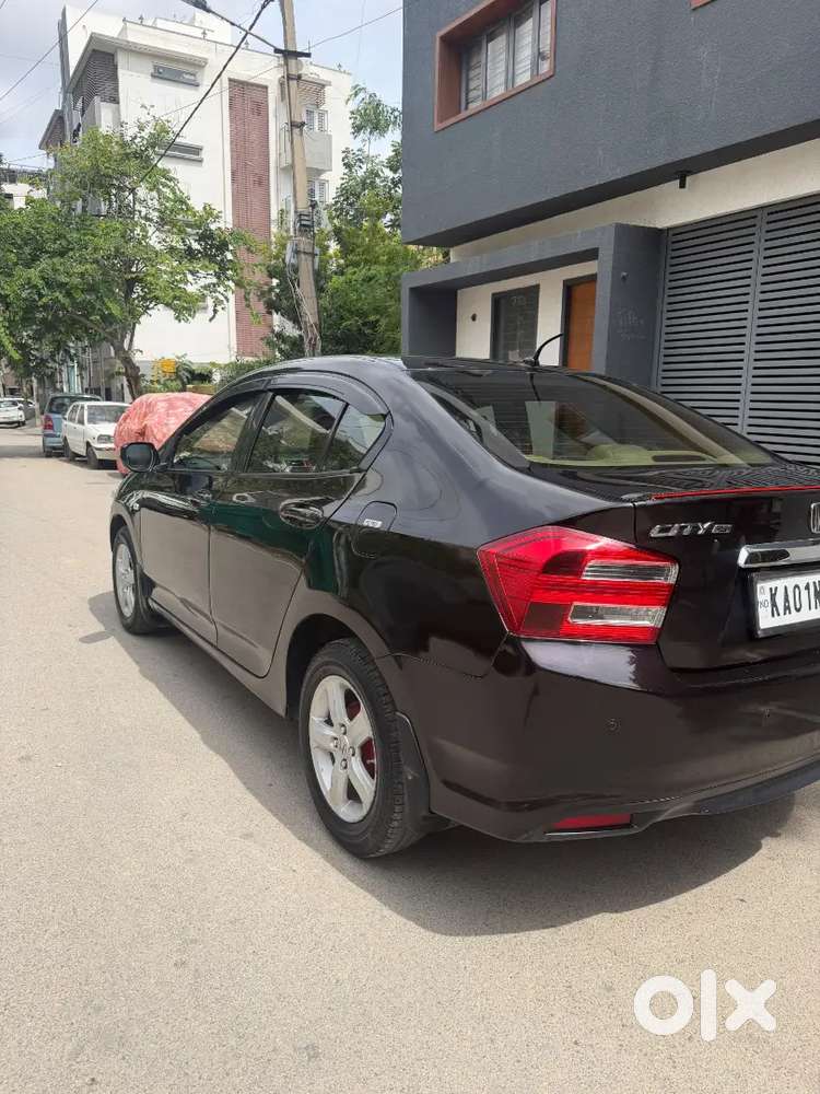 Honda City Petrol Manual 3rd 2013 smt well maintained insurance valid