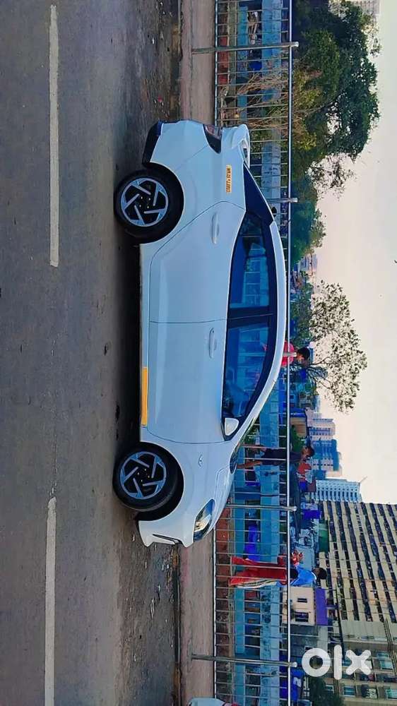 Hyundai Aura 2025 Cng & Hybrids 60000 Km Driven