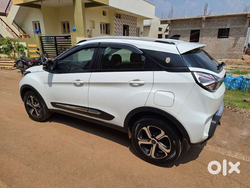 Tata Nexon 1.5 Revotorq Xz Plus (s), 2023, Diesel