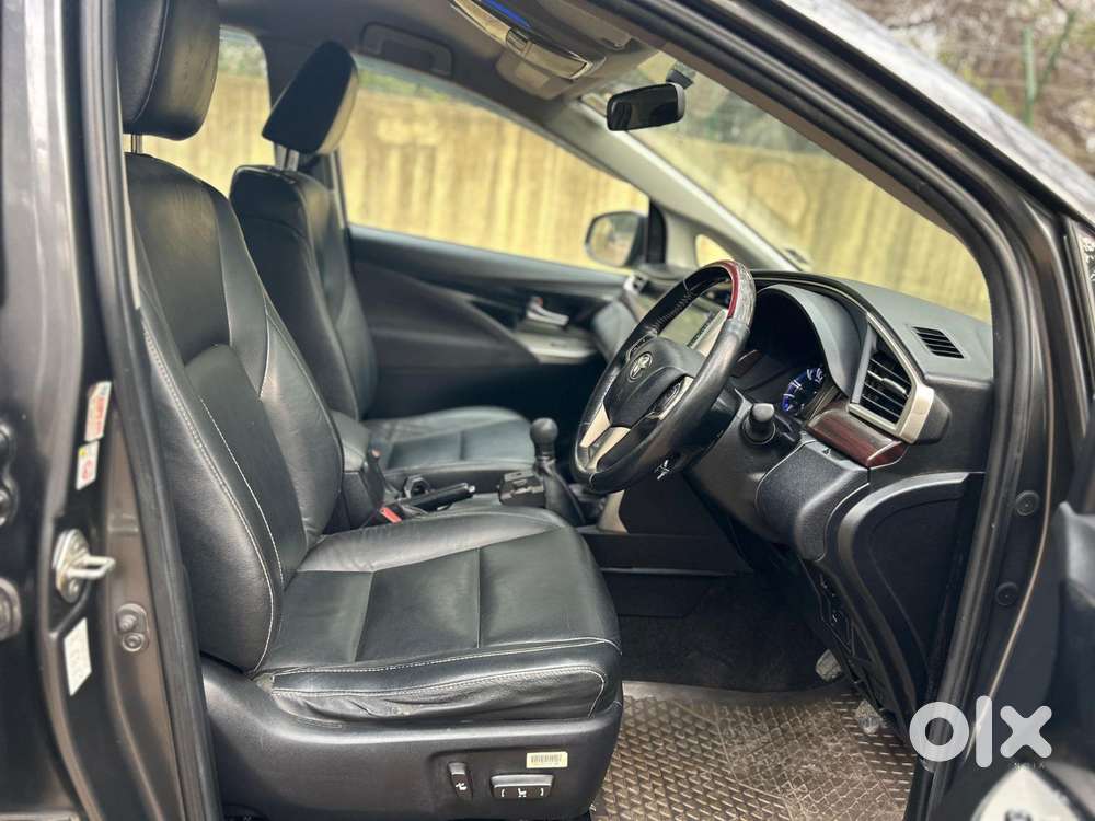 Toyota Innova Crysta