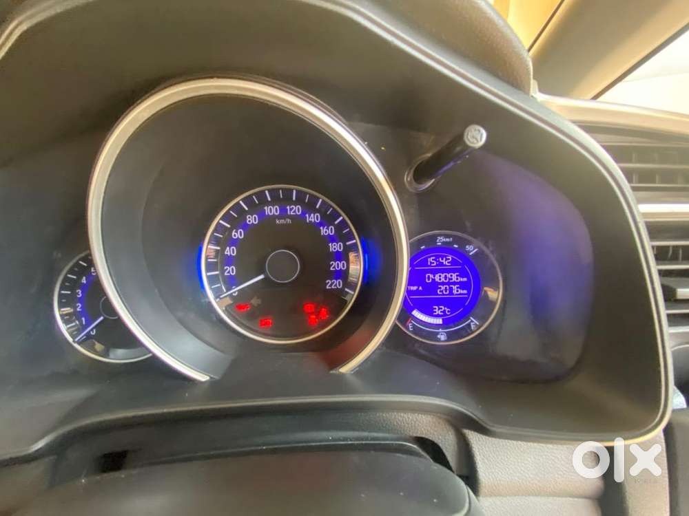 Honda Jazz 2018 Petrol Well Maintained, Smooth Engine Snd Good Mileage