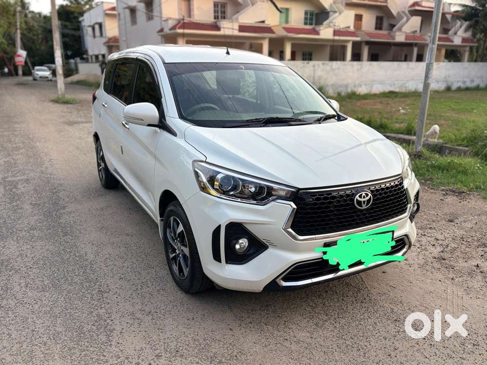 Toyota Rumion V Mt, 2024, Petrol