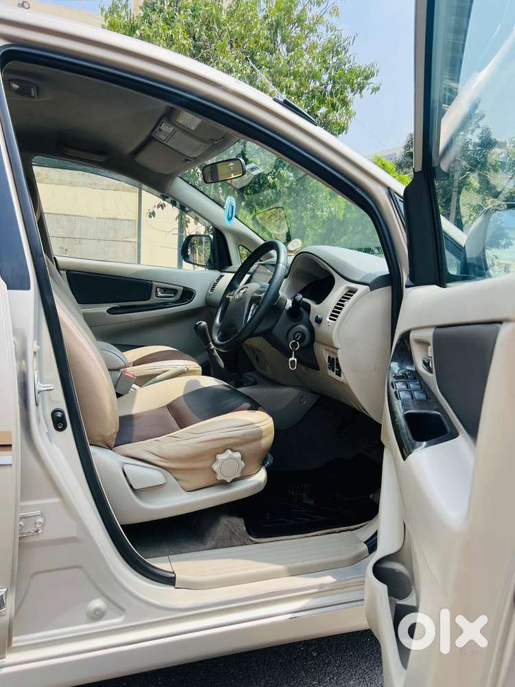 Toyota Innova 2.5 Zx Diesel 7 Seater, 2014, Diesel