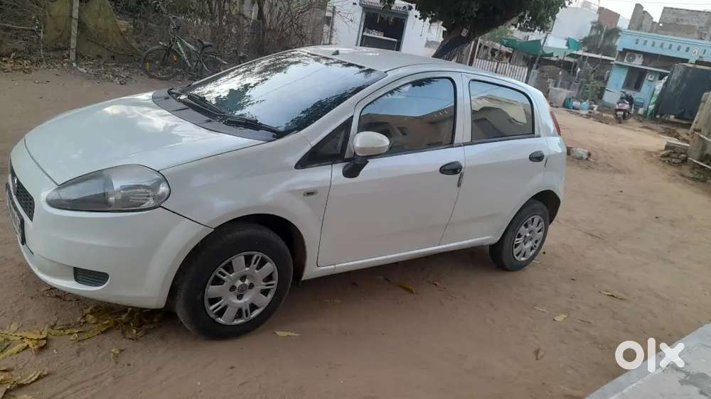 Fiat Punto 2014 Petrol 85000 Km Driven