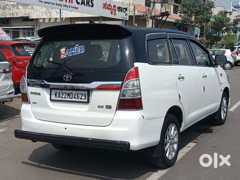 Toyota Innova 2009-2011 2.5 E 7 Str, 2008, Diesel