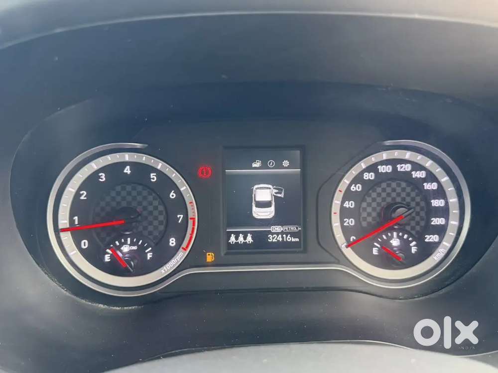 Hyundai Aura 2024 Cng & Hybrids 32000 Km Driven