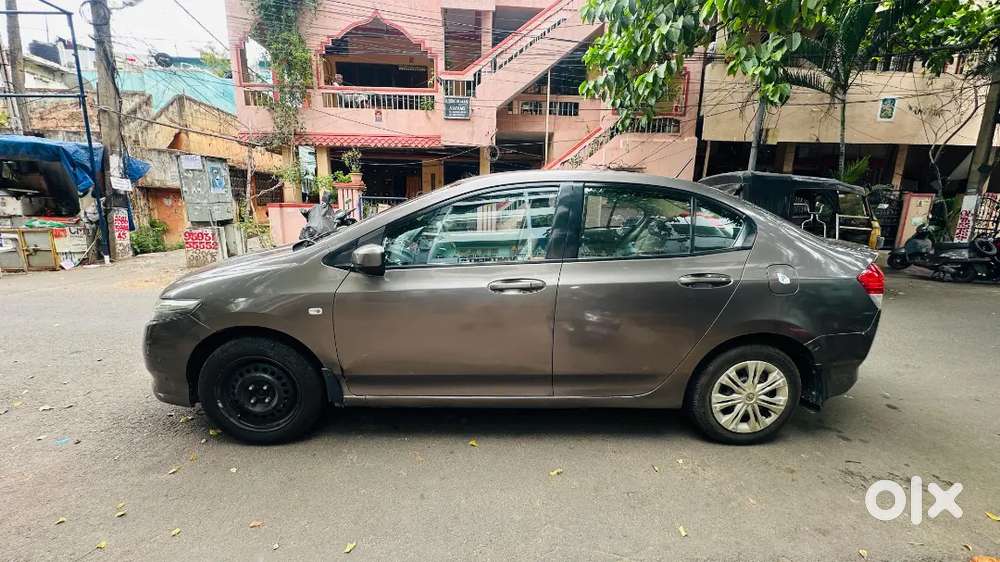 Honda City Petrol 2011 Variant