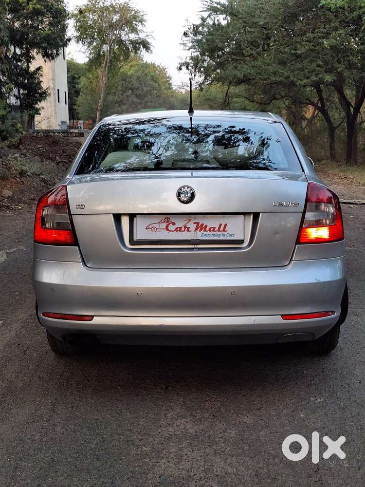 Skoda Laura Ambiente 2.0 Tdi Cr Automatic, 2011, Diesel