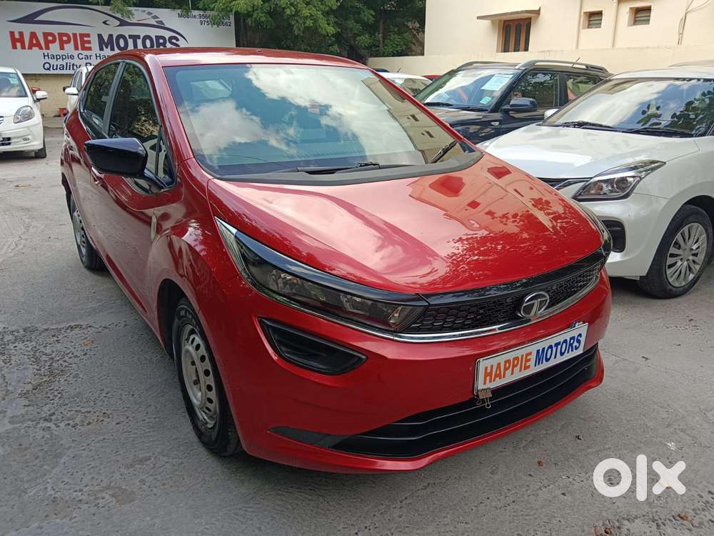 Tata Altroz 1.2 Xe, 2021, Petrol