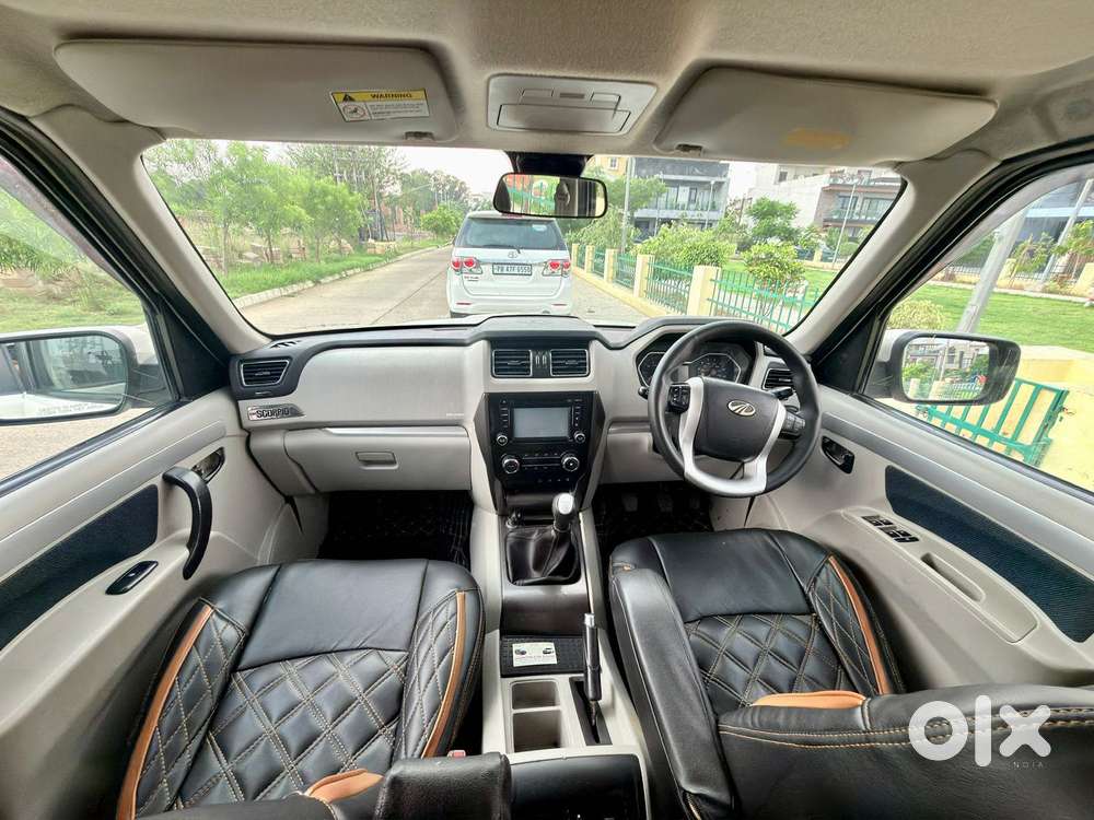 Mahindra Scorpio Classic 2.2 S 11 Mt 7 Str, 2018, Diesel