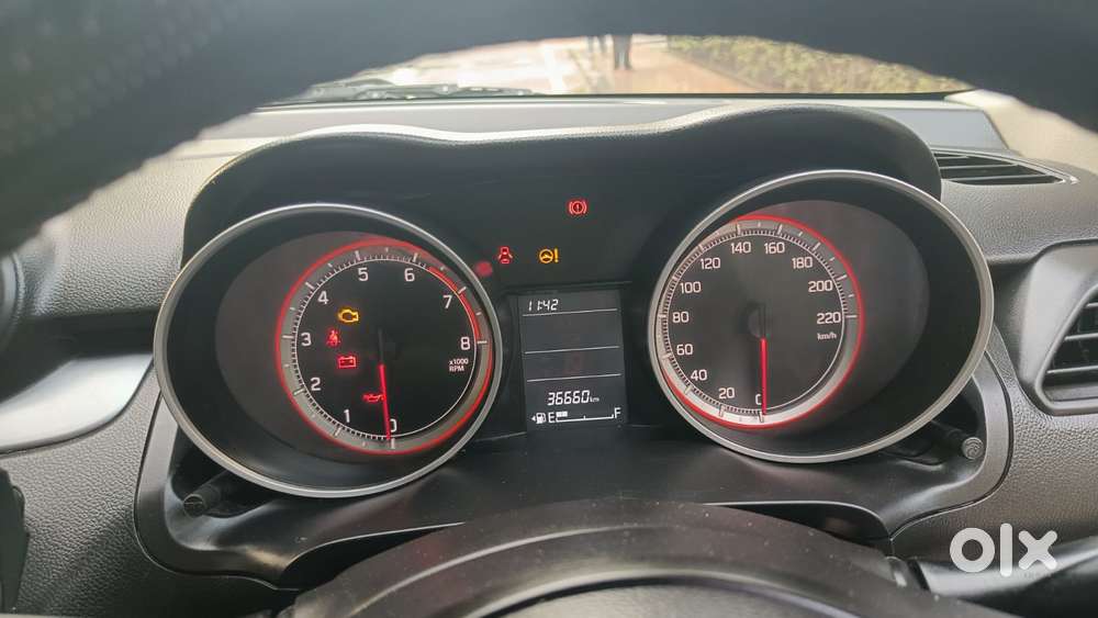Maruti Suzuki Swift Vxi + Manual, 2023, Petrol