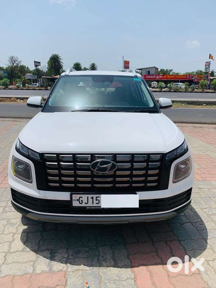 Hyundai Venue, Well Maintained & Less Driven Car