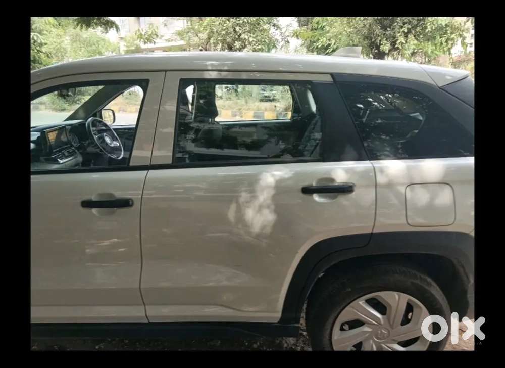 Maruti Suzuki Victoris Lxi Cng Petrol 2025