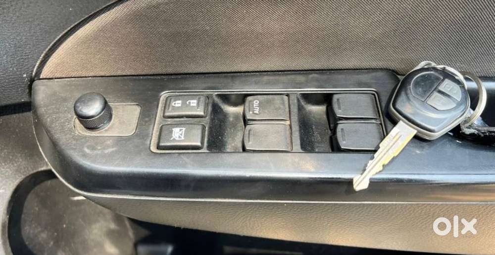 Maruti Suzuki Swift Zdi Plus, 2012, Diesel