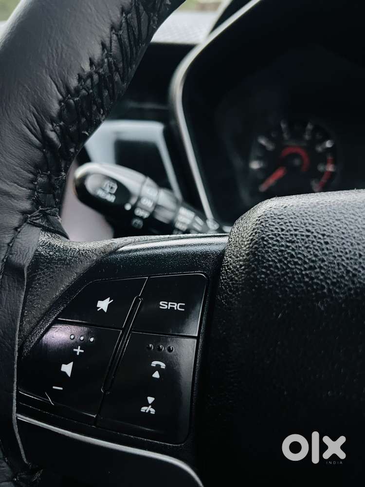 Mahindra Kuv 100 D75 K8 Dual Tone, 2019, Diesel