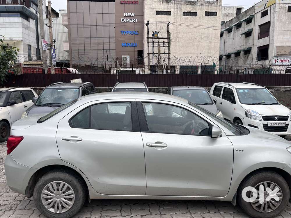 Maruti Suzuki Swift Dzire Vxi Optional, 2017, Petrol