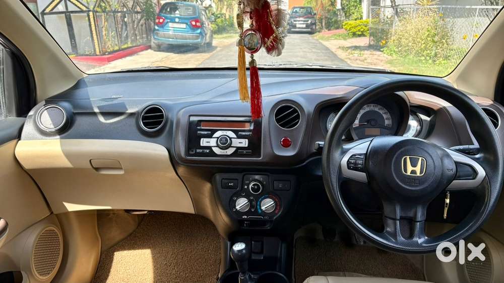 Honda Brio 1.2 V Mt Model 2013