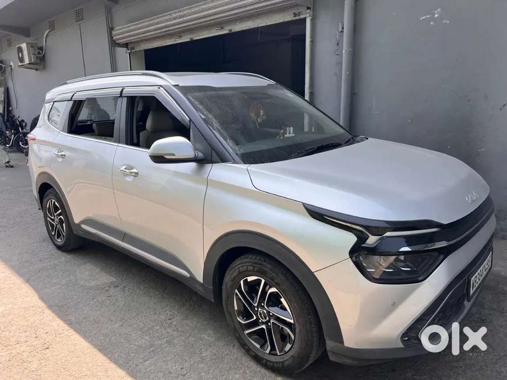 Kia Carens 2022 Feb Petrol 36000 Km Driven