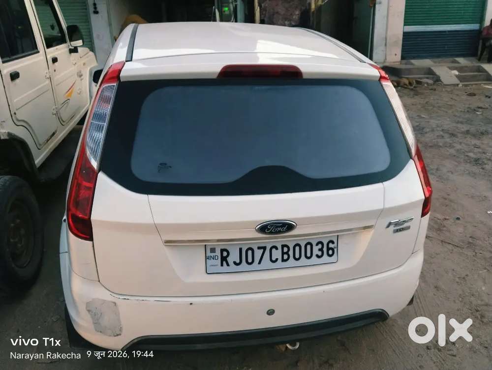 Ac हीटर Ok Sounds Ok Tyre Battery Ok