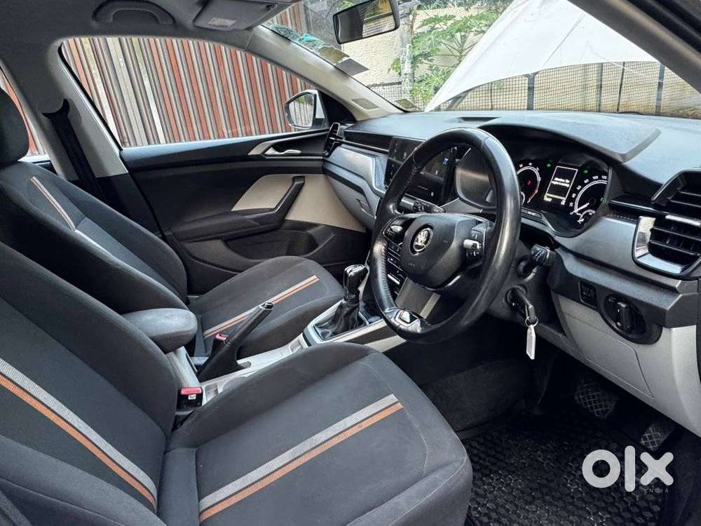 Skoda Kushaq 1.0 Tsi Ambition At, 2022, Petrol
