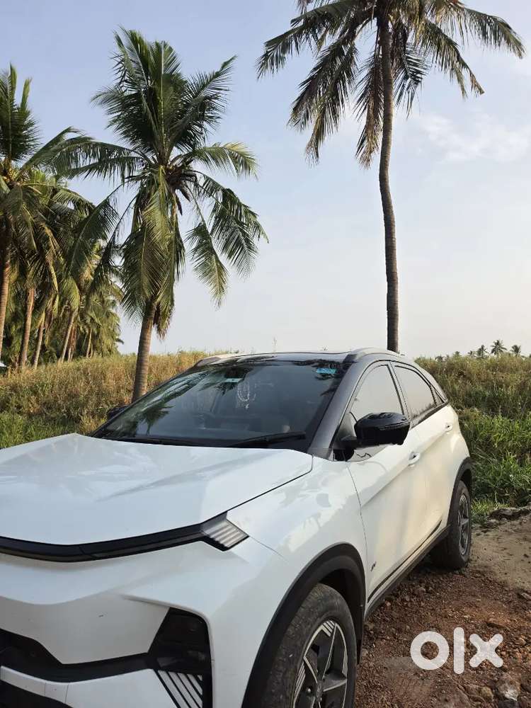 ​tata Nexon Ev Empowered Plus 45 (top End)  2025  Pristine Condition