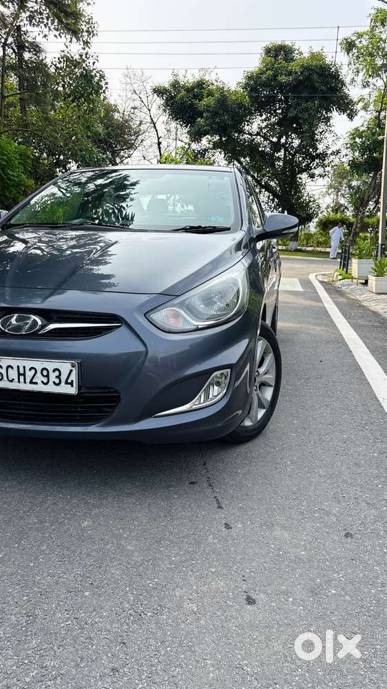 Hyundai Verna Fluidic 1.6 Vtvt Sx, 2014, Petrol