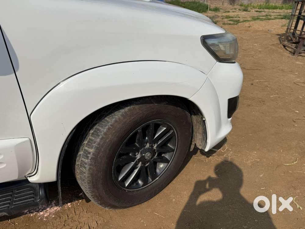 Toyota Fortuner 2015 Diesel Well Maintained